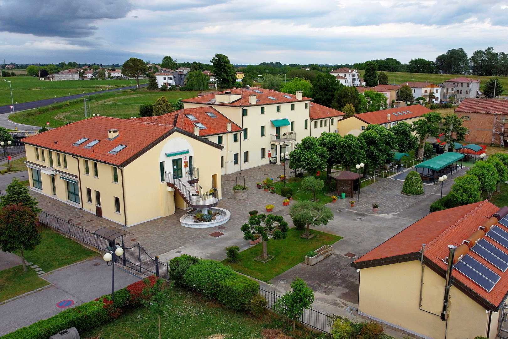 Struttura Casa di riposo a Canro Rovigo